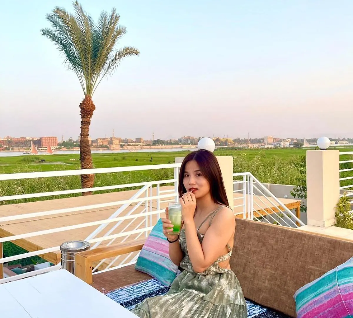 Royal Nile Villas - Pool View Apartment 2 Luxor